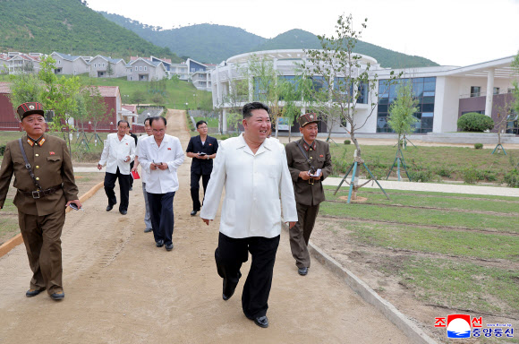 김정은, 낙원바다양식소 시찰