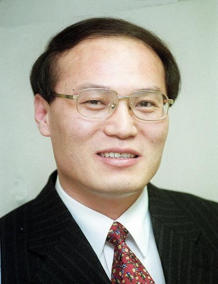 육철수 논설위원