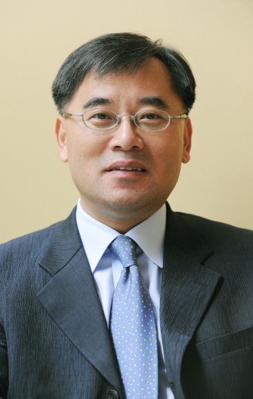 유재웅 을지대 홍보디자인학과 교수