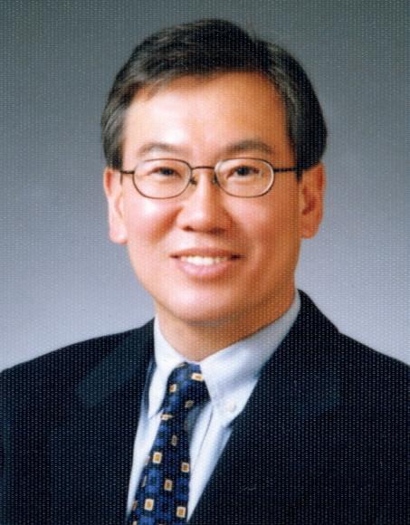 김정탁 성균관대 신문방송학 교수