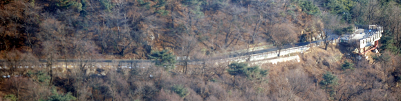 남산 중턱에는 조선 태조가 도성 방어를 위해 쌓아올린 한양성곽의 상당 부분이 아직도 온전히 보전돼 있다. 