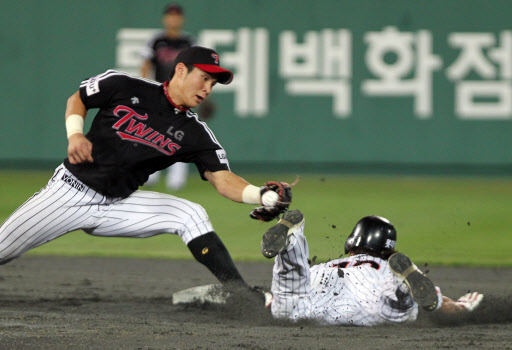 주찬이는 도루 실패하고