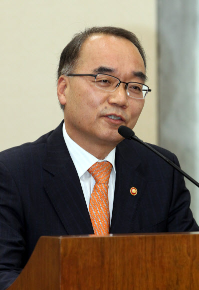 박재완 기획재정부 장관 연합뉴스