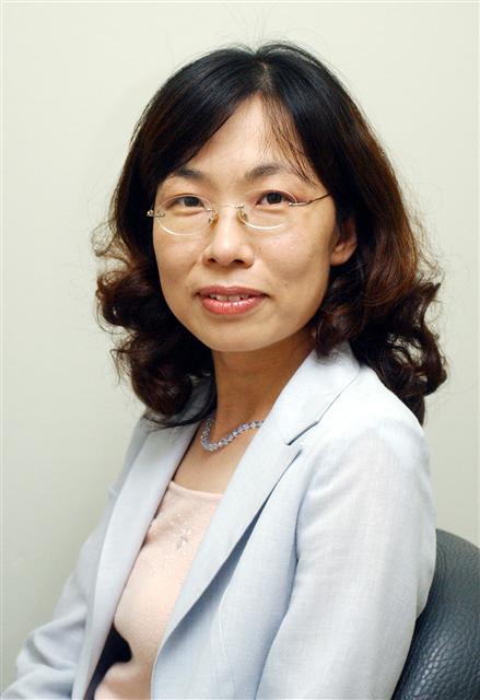 정끝별 명지대 교수·시인