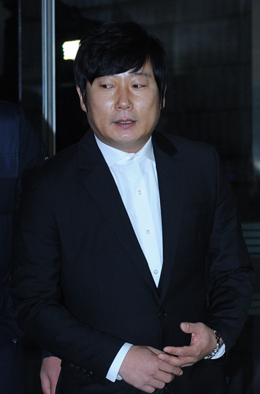불법도박 혐의 이수근 첫 공판