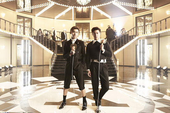 동방신기 정규 7집 타이틀 곡 ‘썸씽(Something)’ 뮤직비디오