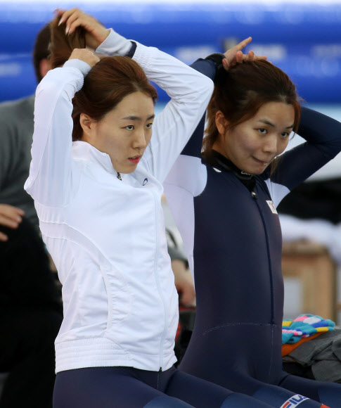 2014 소치 동계올림픽에 출전하는 대한민국 스피드스케이팅 대표팀의 이상화가 3일 러시아 소치 해안클러스터 아들레르 아레나에서 훈련을 준비하고 있다. 연합뉴스