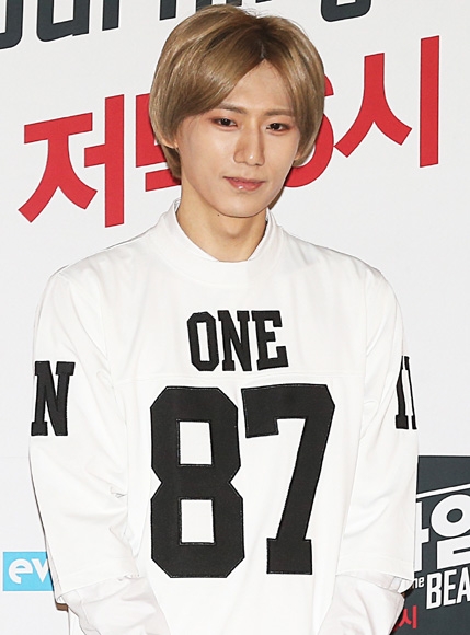 그룹 비스트의 장현승이 10일 오후 서울 영등포구 여의도동 CGV 여의도에서 열린 MBC 에브리원 ‘쇼타임 버닝 더 비스트’ 제작발표회에서 포즈를 취하고 있다. 연합뉴스