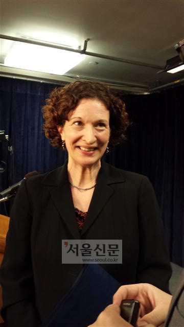 카린 칼레카 프리덤하우스 ‘언론자유 프로젝트’ 총괄국장이 1일(현지시간) 미국 워싱턴DC 내셔널프레스에서 서울신문과 인터뷰를 하고 있다.