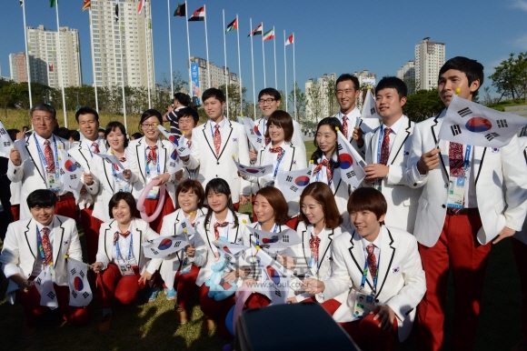 대한민국 입촌. 정연호기자 tpgod@seoul.co.kr