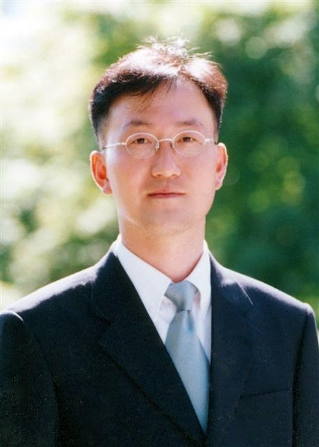안종훈 前교사