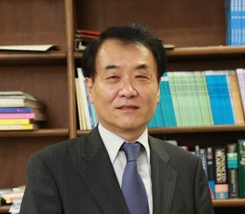 김하수 전 연세대 교수