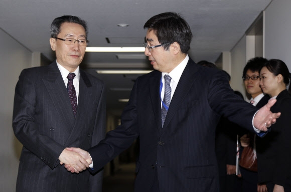 “대북 제재 등 잘 풀어봅시다”