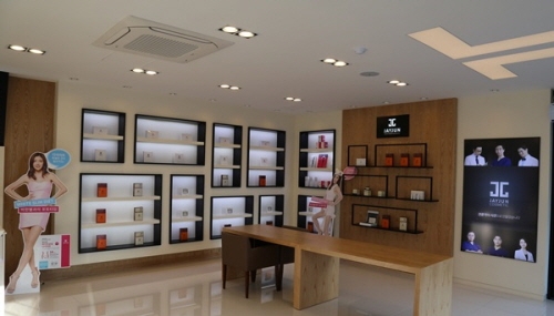 본 사진은 제이준코스메틱 강남점 전경