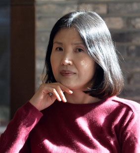 최영미 시인