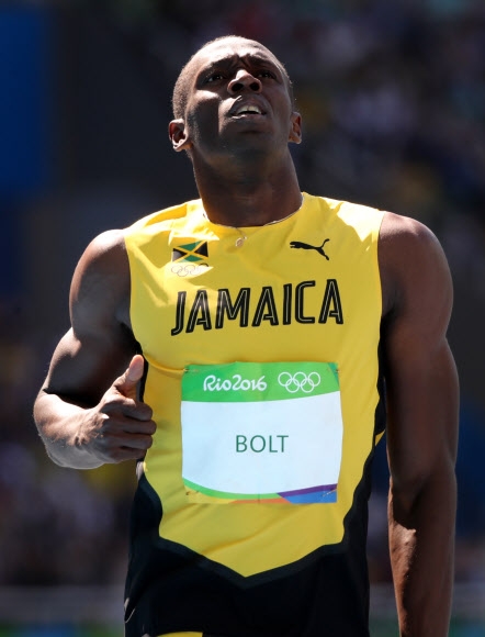 우사인 볼트 가볍게 남자 육상 100m 예선 통과