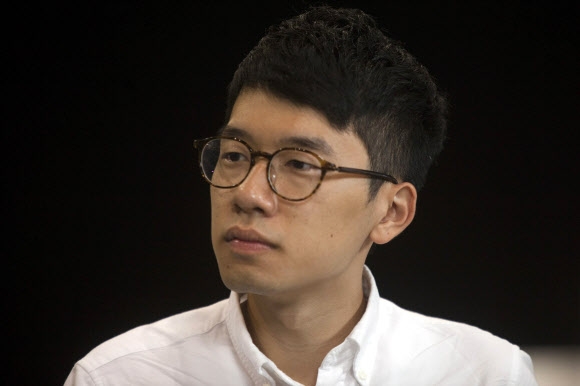 침착… 23세 최연소 의원