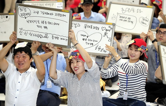 얼마나 헷갈렸으면… 골든벨 퀴즈하는 공무원들