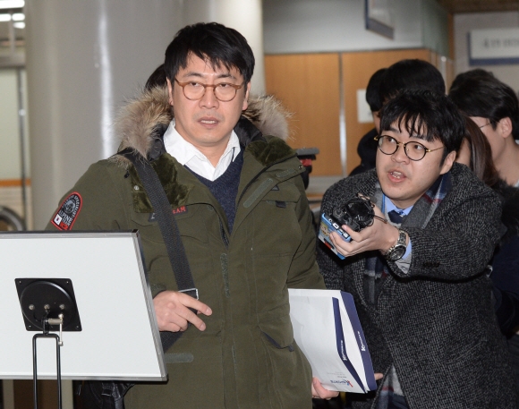 법원에 출석한 노승일 부장