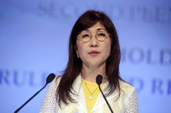 이나다 도모미 일본 방위상