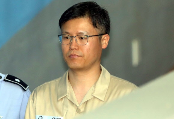 정호성, ’블랙리스트’ 재판에 증인 출석