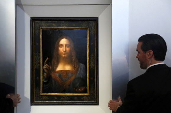 이탈리아 화가 레오나르도 다빈치가 그린 예수 초상화 ‘살바토르 문디(Salvator Mundi)’. AP 연합뉴스