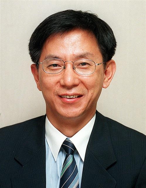이상일 언론인