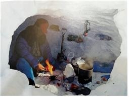 ‘산(山) 사진쟁이’로 불리는 안승일 작가가 ‘평창에서 백두까지’란 타이틀의 사진전을 열고 있다.