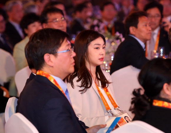 김연아, 패럴림픽도 열심히