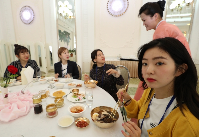 ‘평양냉면 맛있습니다’