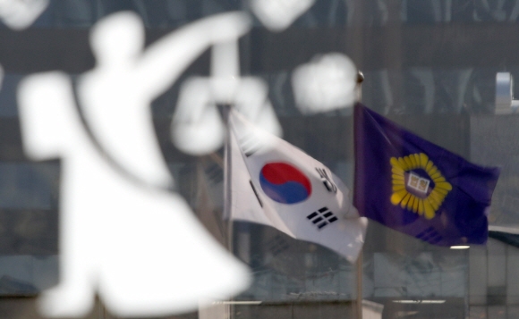 법원은 ‘문제시 삭제하겠다’며 게시물을 올린 업체에 대해 원저작자에게 손해를 배상하라는 판결을 내린 바 있다.