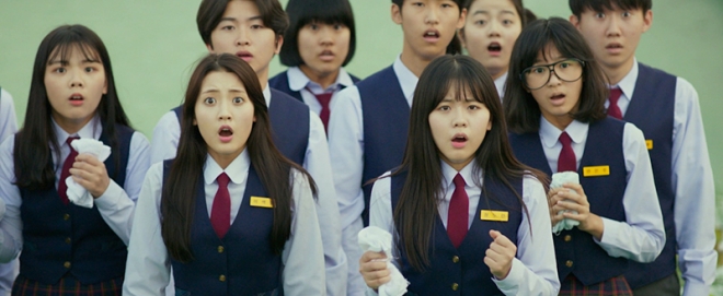 영화 ‘여중생A’ 티저 예고편 한 장면. 영화 ‘여중생A’ 티저 예고편 한 장면.