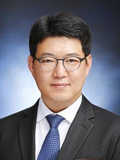 윤익준 부경대 법학연구소 전임연구교수