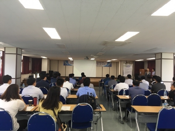 교육시설재난공제회는 올해 1월부터 6월까지, 서울교육시설공제회관과 청주 한국교원대 국제연수관 등에서 교육시설 내진보강 및 안전관리 관계자 2,101명 대상, 7개 과정으로 총 28회에 걸쳐 교육시설 안전관리 전문교육을 실시했다.