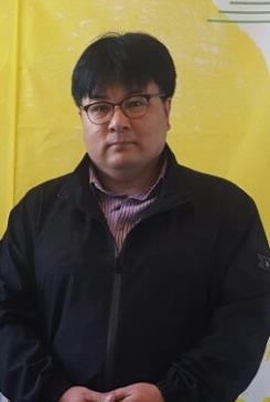 현택훈 시인