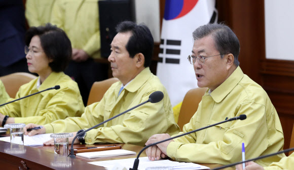 발언하는 문 대통령