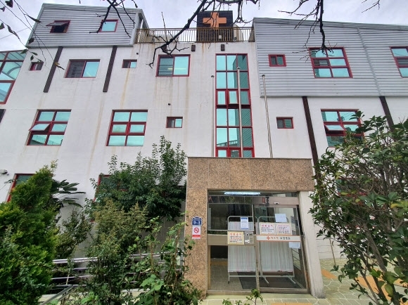 부산 해뜨락 요양병원 코로나19 확진자 5명 추가