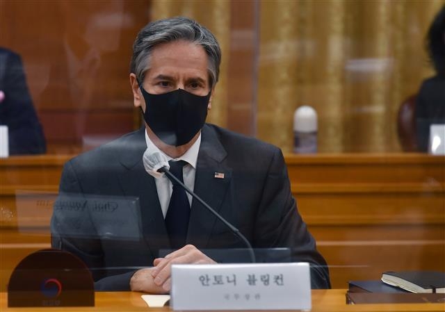‘정의용 모두발언 경청하는 토니 블링컨’