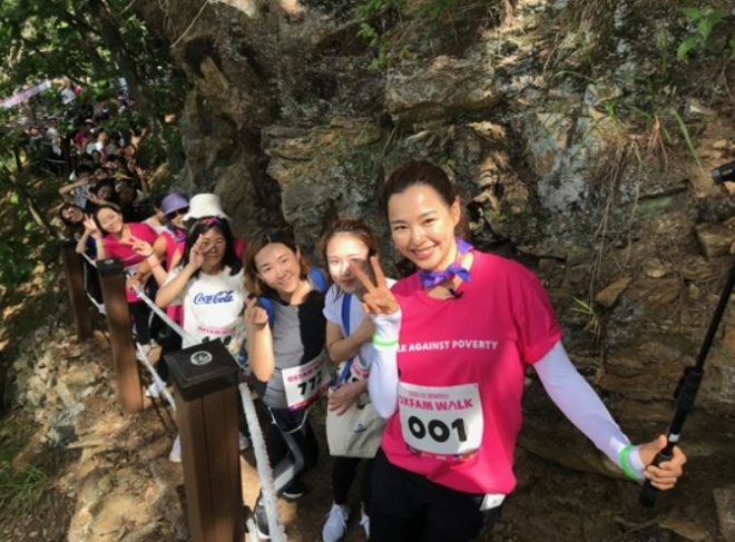 국제구호개발기구 옥스팜코리아의 기부 캠페인에 참여한 배우 이하늬. 옥스팜코리아 제공