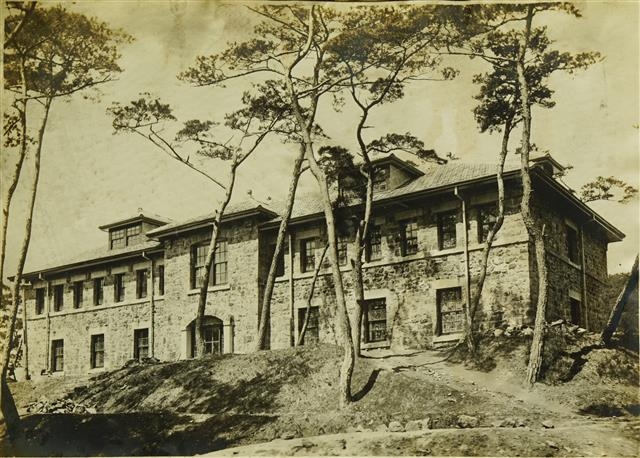 1930년대 일제강점기 당시 핀슨관의 모습. 연세대 제공