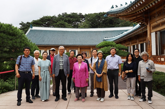 자문단 단체사진. 대통령실 관리비서관실 제공