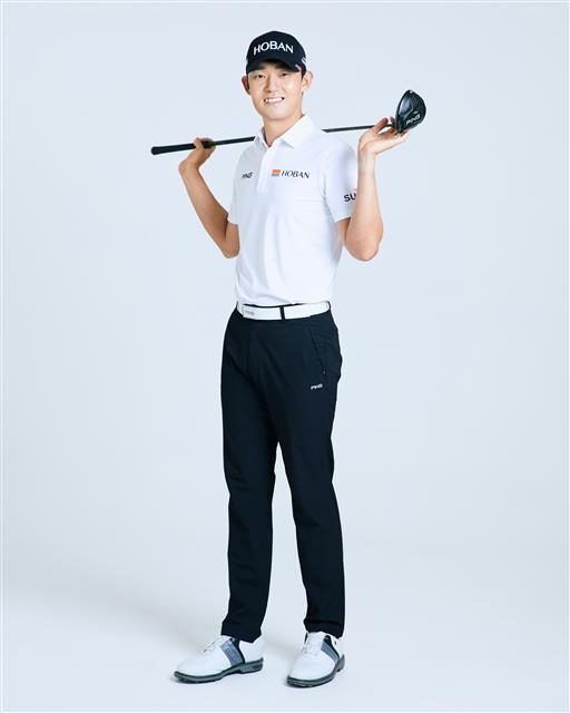 올 시즌 한국프로골프(KPGA) 투어에서 상반기에만 2승을 올리며 제2의 전성기를 맞고 있는 김비오가 드라이버를 들고 포즈를 취하고 있다. 서울신문 DB