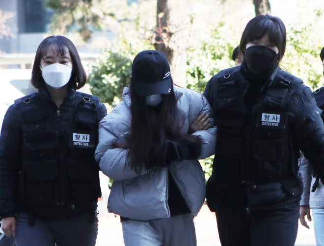 2살 아들 집에 혼자 방치해 사망…20대 엄마