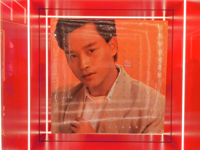 ‘레슬리, 당신이 너무 그리워’ 전시