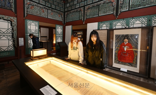 5일 궁능유적본부 경복궁관리소는 건청궁 권역 서편에 있는 집옥재(集玉齋)를 10월 말까지 독서 공간으로 조성해 일반인에게 개방했다.2023.4.5.안주영 전문기자