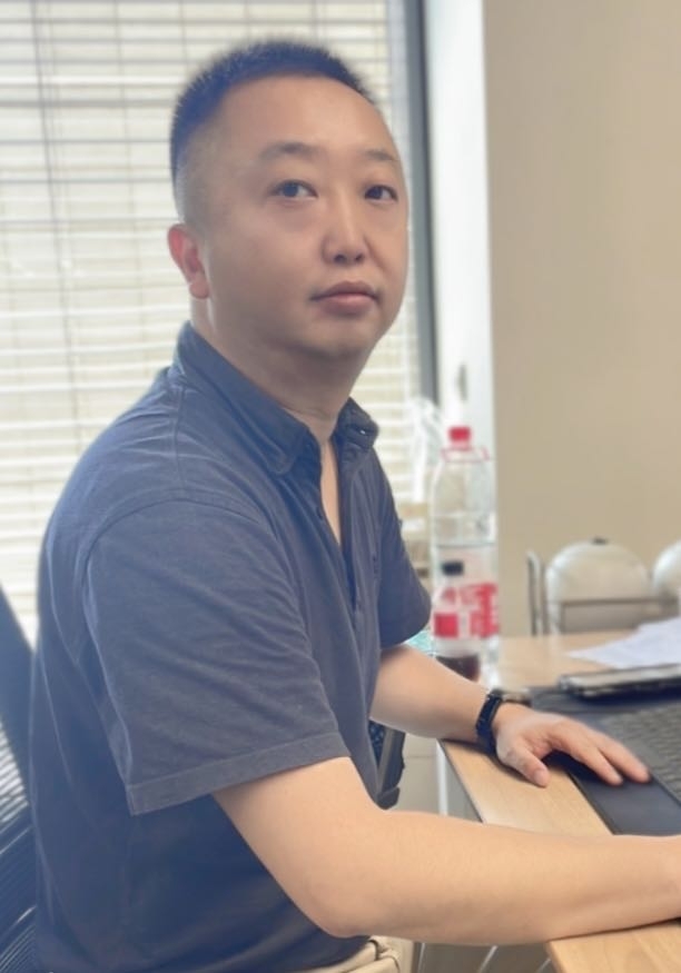 후자치 중칭뤼(中旅) 일한중심 총경리.