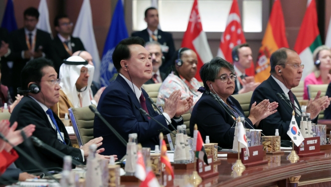 G20 정상회의 ‘하나의 지구’ 세션 참석한 윤 대통령