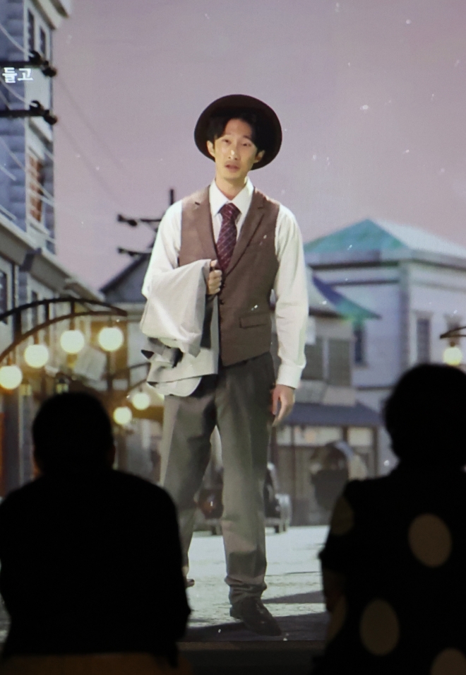작가 이상과의 만남… 딥페이크 기술로 부활