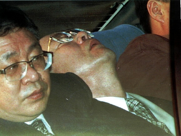 압송되는 전두환