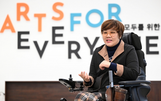 김형희 한국장애인문화예술원 이사장은 “환경이 변하면 장애는 없다”면서 “모두예술극장은 장애인과 비장애인 누구도 차별과 배제 없이 모두가 함께하는 공간”이라고 말했다. 도준석 전문기자
